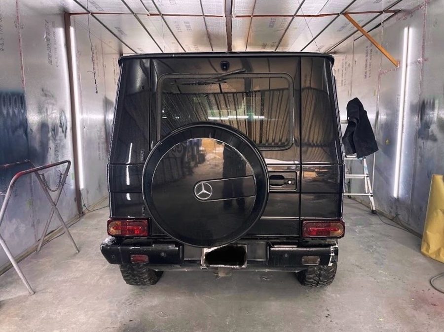 Mercedes G-Wagon rear glossy black finish